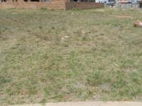 Front View of property in Glen Marais