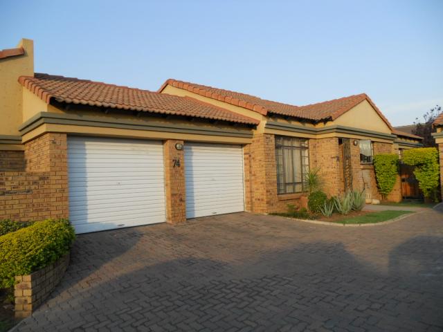 3 Bedroom Sectional Title for Sale For Sale in Equestria - Home Sell - MR080368