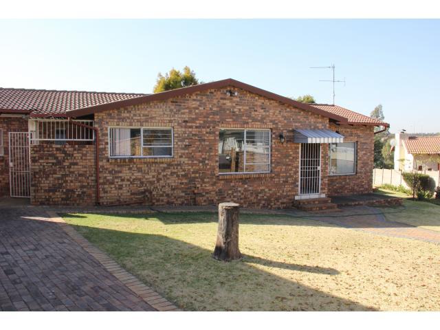 3 Bedroom House for Sale For Sale in Elandspark - Home Sell - MR080399