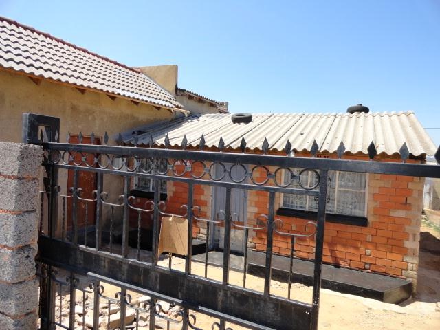 Standard Bank Repossessed 2 Bedroom House  for Sale  on 