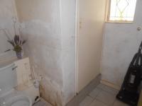 Bathroom 1 - 5 square meters of property in Walkerville