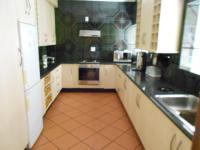 Kitchen - 34 square meters of property in Glenmarais (Glen Marais)