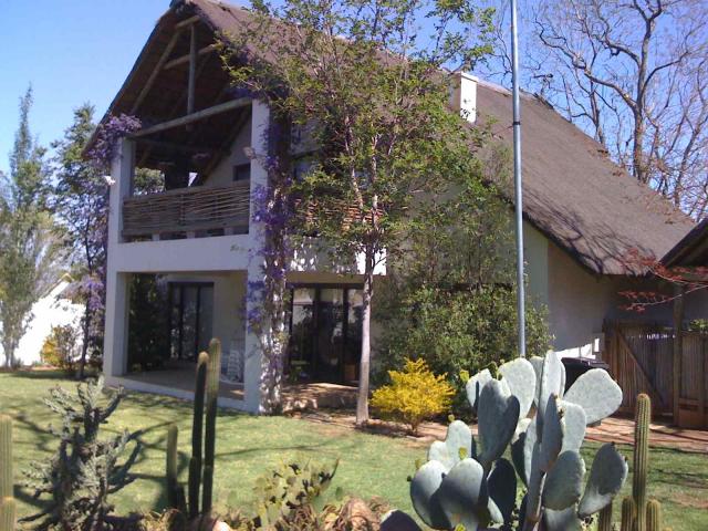 5 Bedroom House for Sale For Sale in Olivedale - Private Sale - MR080852