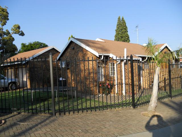 3 Bedroom House for Sale For Sale in Garsfontein - Private Sale - MR080890