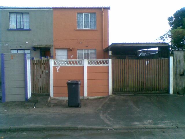 2 Bedroom House for Sale For Sale in Bonteheuwel - Private Sale - MR080913