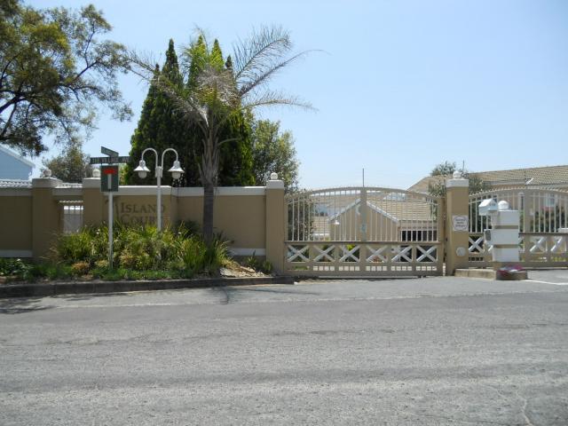 Front View of property in Woodmead