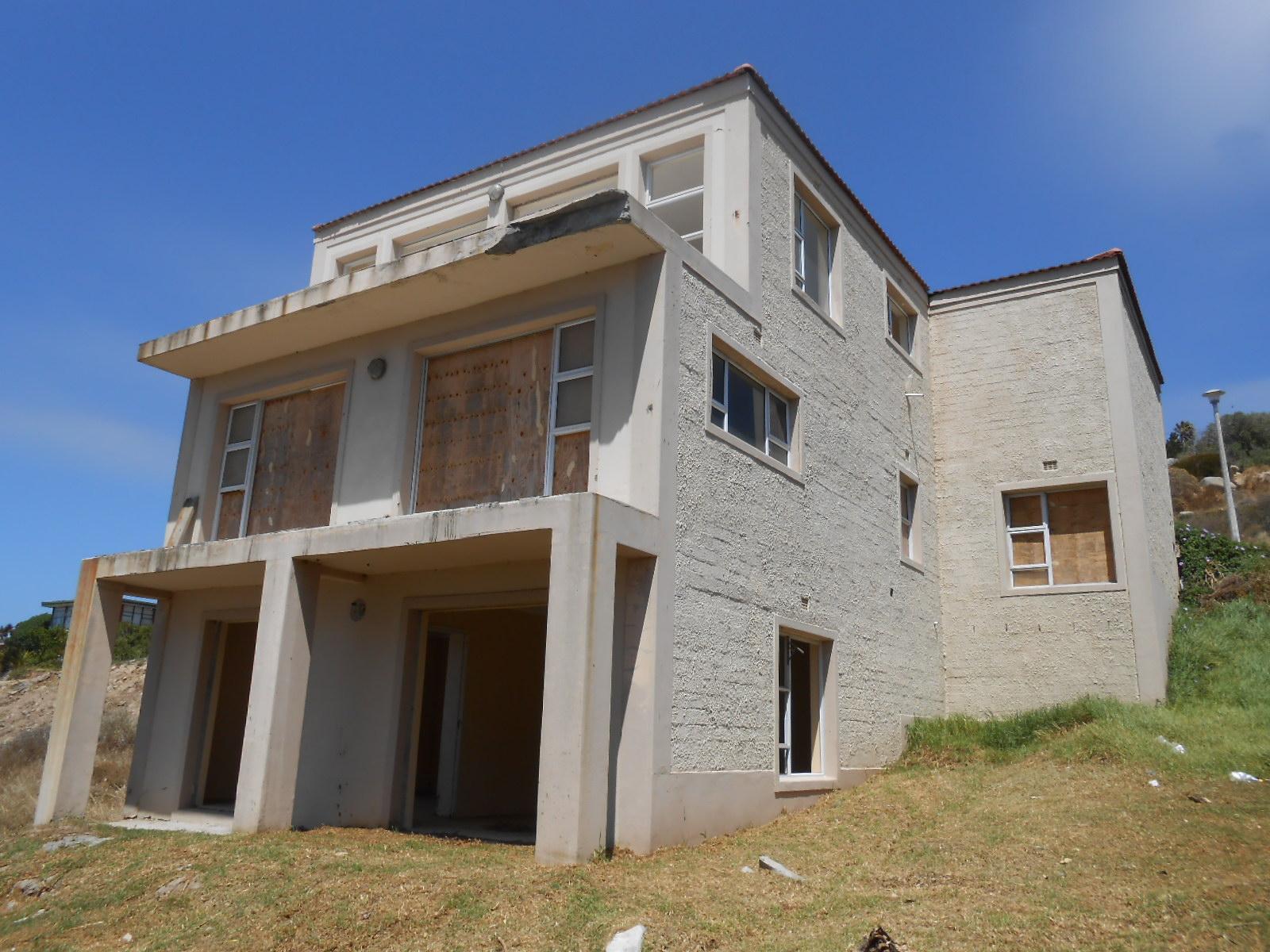 Front View of property in Saldanha