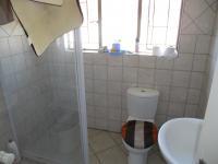 Bathroom 1 - 5 square meters of property in Winternest