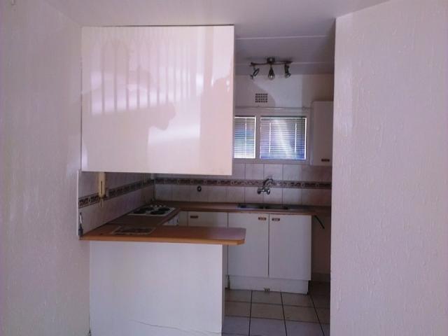 Kitchen of property in Winchester Hills