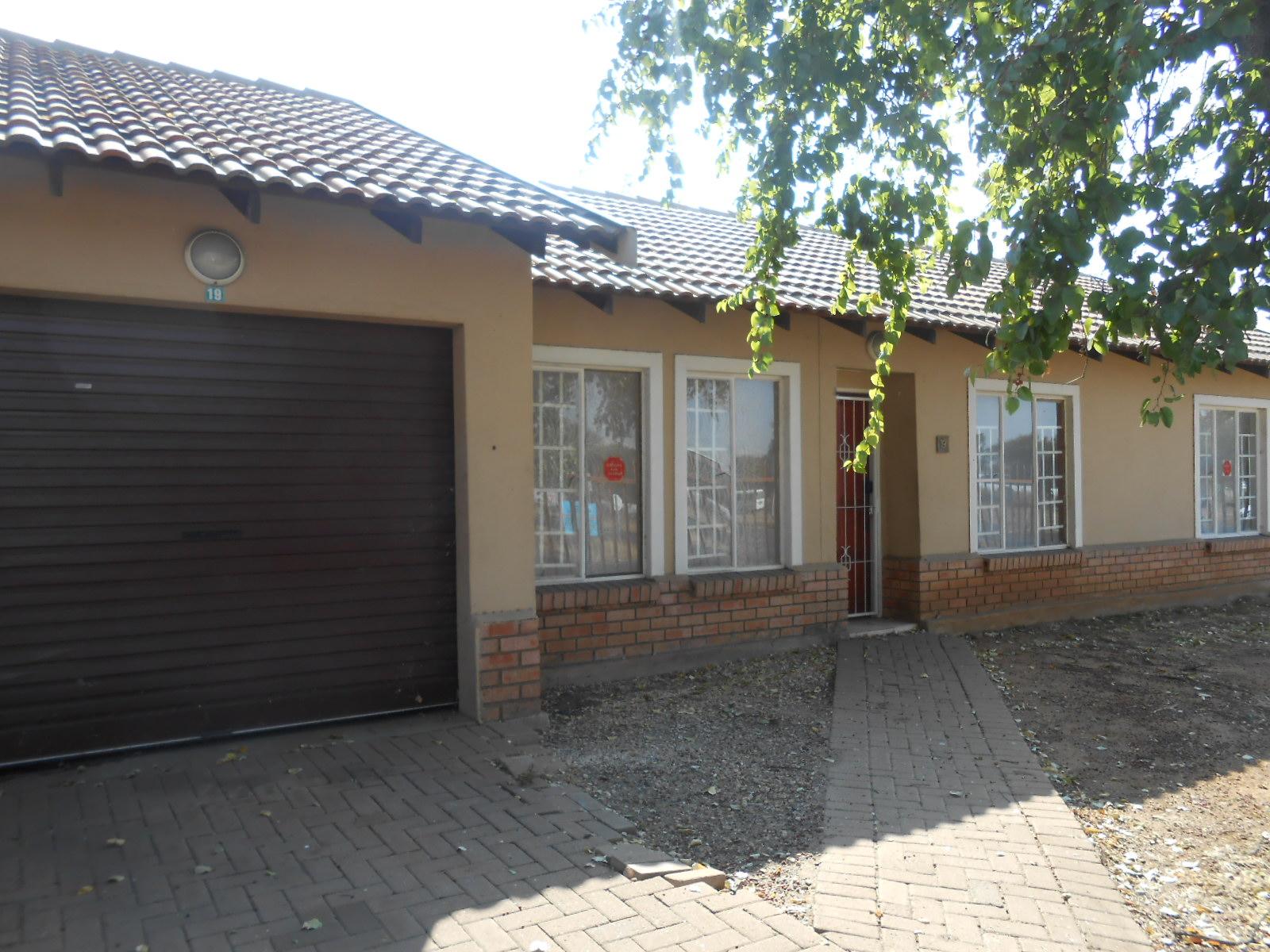 Front View of property in Rustenburg