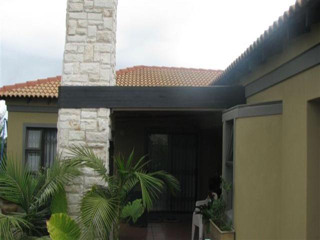 3 Bedroom House for Sale For Sale in Parklands - Home Sell - MR081937