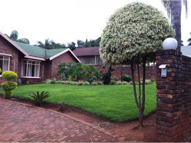 2 Bedroom House for Sale For Sale in Tzaneen - Private Sale - MR082253