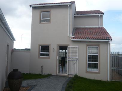 3 Bedroom House for Sale For Sale in Muizenberg   - Home Sell - MR08245
