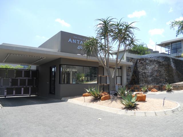 Front View of property in Hurlingham Gardens