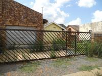 3 Bedroom 1 Bathroom House for Sale for sale in Roodepoort