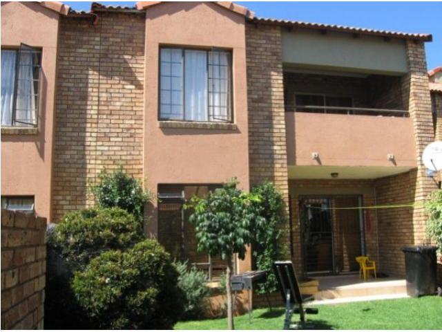 2 Bedroom Apartment for Sale For Sale in Mooikloof Ridge - Home Sell - MR083777