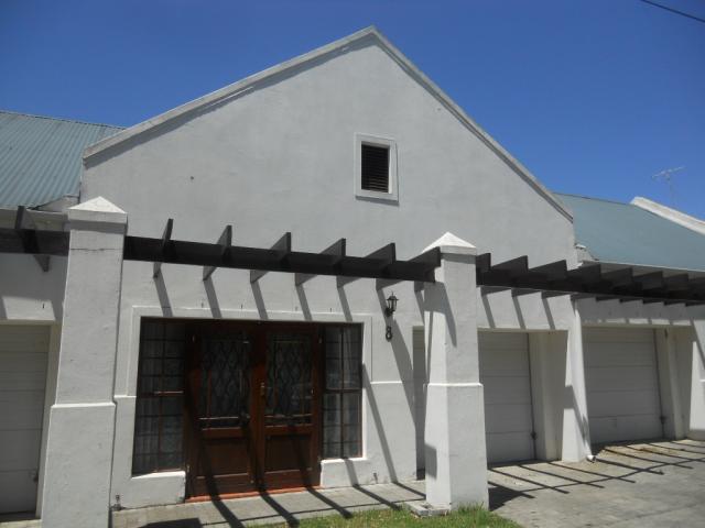 Front View of property in Wellington