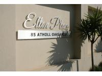 2 Bedroom 2 Bathroom Flat/Apartment to Rent for sale in Illovo