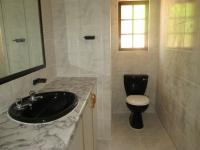 Bathroom 1 - 5 square meters of property in Shelly Beach