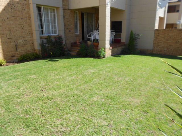 3 Bedroom Sectional Title for Sale For Sale in Midrand - Private Sale - MR084030