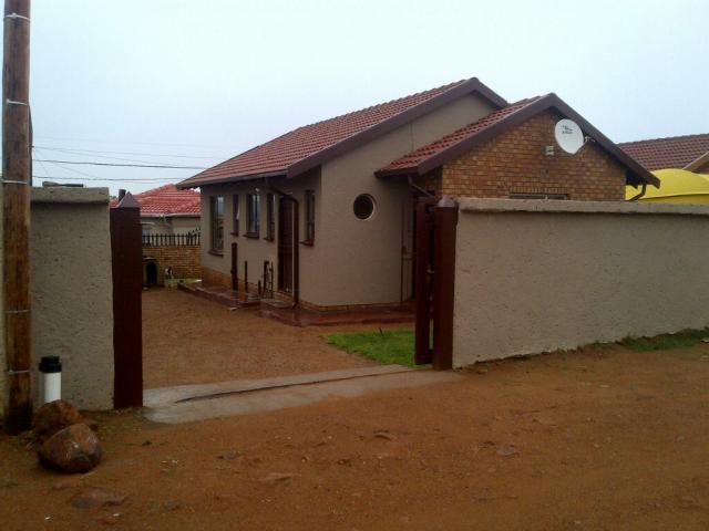 3 Bedroom House for Sale For Sale in Soshanguve - Private Sale - MR084143