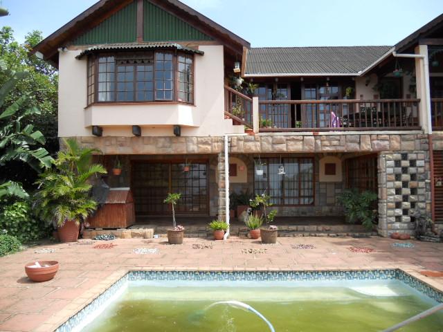 Front View of property in Umtentweni