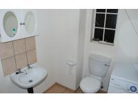 Main Bathroom - 14 square meters of property in Benoni