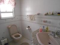 Bathroom 3+ - 11 square meters of property in Lenasia