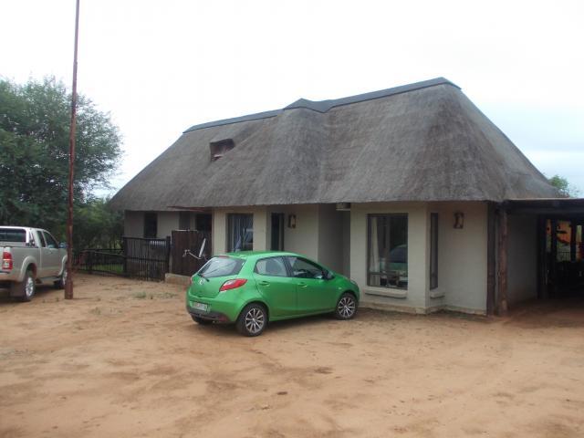 3 Bedroom House for Sale For Sale in Hoedspruit - Private Sale - MR084901