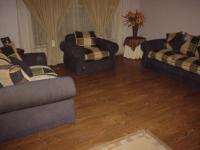 Lounges - 10 square meters of property in Middelburg - MP