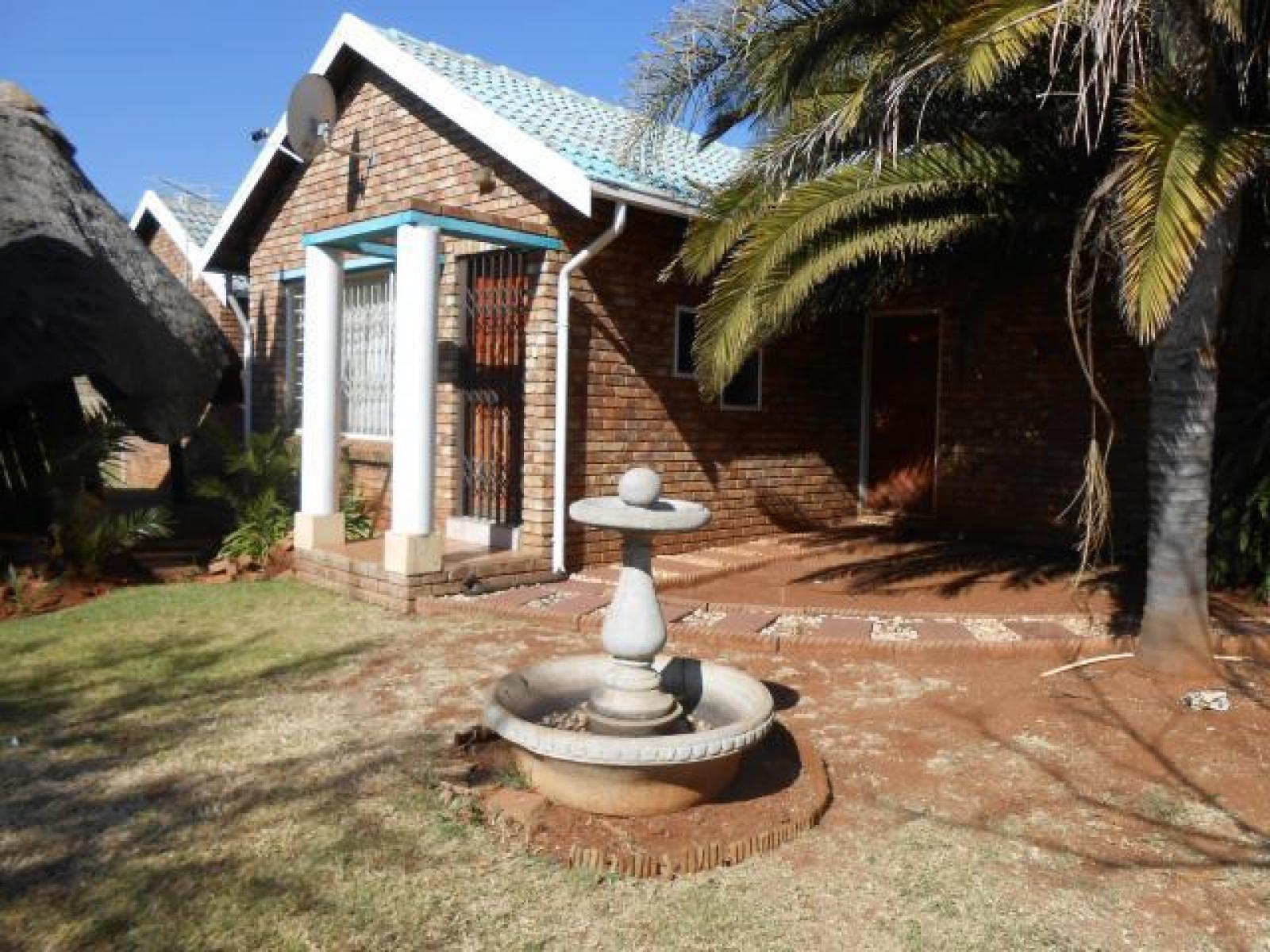 Front View of property in Highveld
