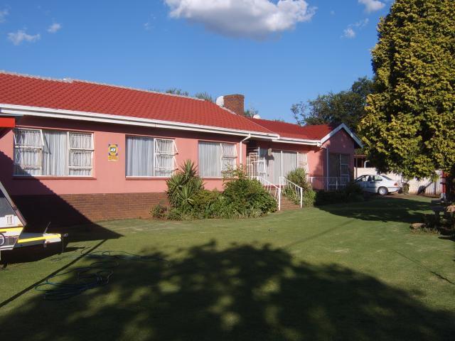 Front View of property in Mindalore