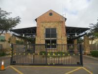 Front View of property in Silver Lakes Golf Estate