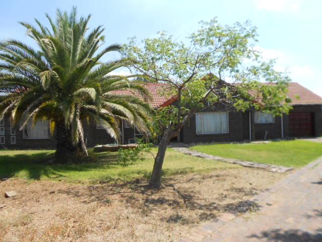 Front View of property in Dunnottar