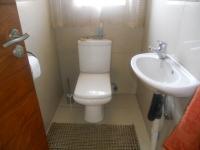 Bathroom 1 - 2 square meters of property in Kosmosdal