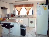 Kitchen - 64 square meters of property in Mindalore