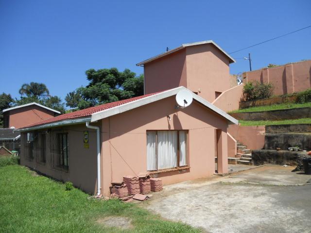 Front View of property in Doon Heights