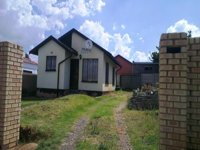  of property in Naturena