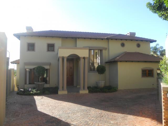 5 Bedroom House for Sale For Sale in Waterkloof Ridge - Home Sell - MR087726