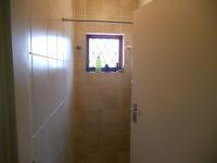 Bathroom 2 - 5 square meters of property in Uvongo