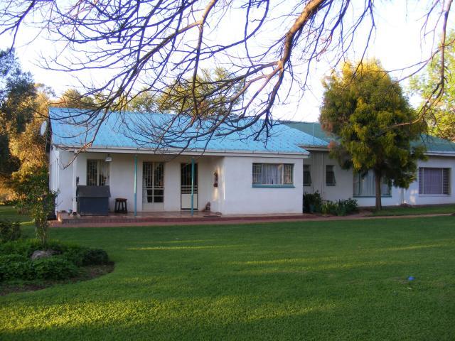 Smallholding for Sale For Sale in Hartbeespoort - Private Sale - MR087843