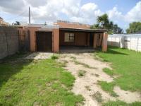 3 Bedroom 2 Bathroom House for Sale for sale in Humansdorp