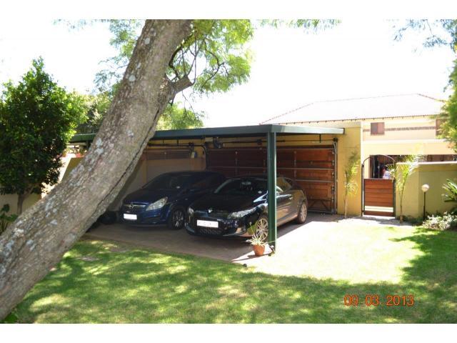 2 Bedroom Sectional Title for Sale For Sale in Lone Hill - Private Sale - MR087893