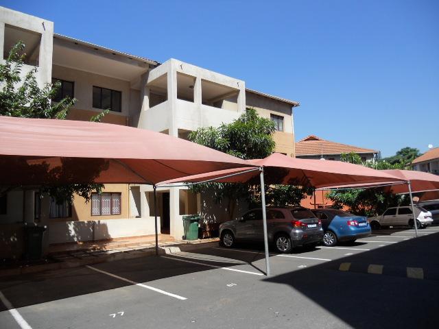 Front View of property in Montclair (Dbn)