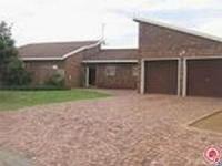 4 Bedroom 2 Bathroom House for Sale for sale in Vereeniging