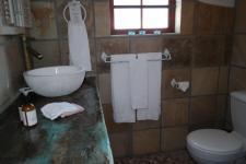 Bathroom 3+ - 14 square meters of property in Kleinmond