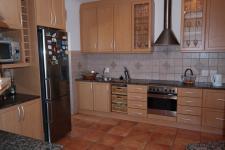 Kitchen - 20 square meters of property in Kleinmond
