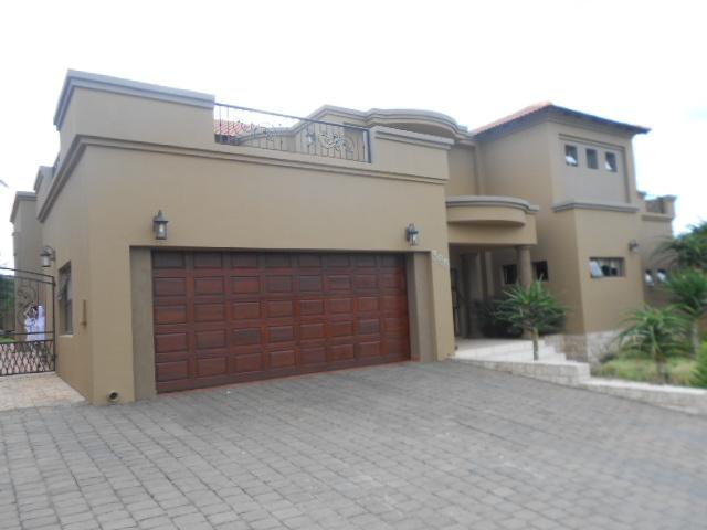 5 Bedroom House for Sale For Sale in Featherbrooke Estate - Private Sale - MR088224