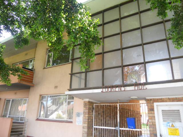 2 Bedroom Apartment for Sale For Sale in Parow Central - Home Sell - MR088339