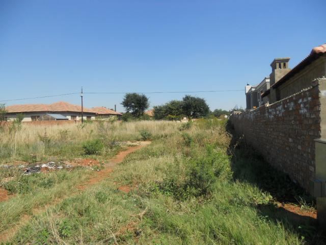 Land for Sale For Sale in Doornpoort - Home Sell - MR088388